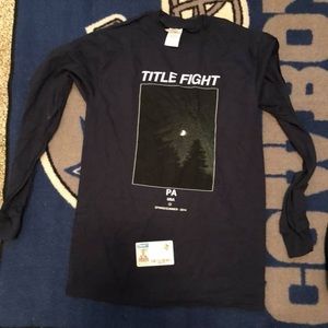 title fight moon long sleeve